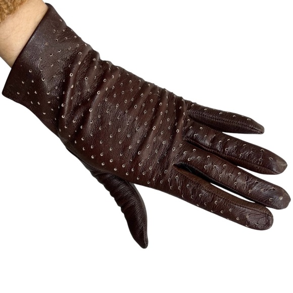 Vintage brown perforated leather wrist length short gloves 7 - Picture 2 of 14